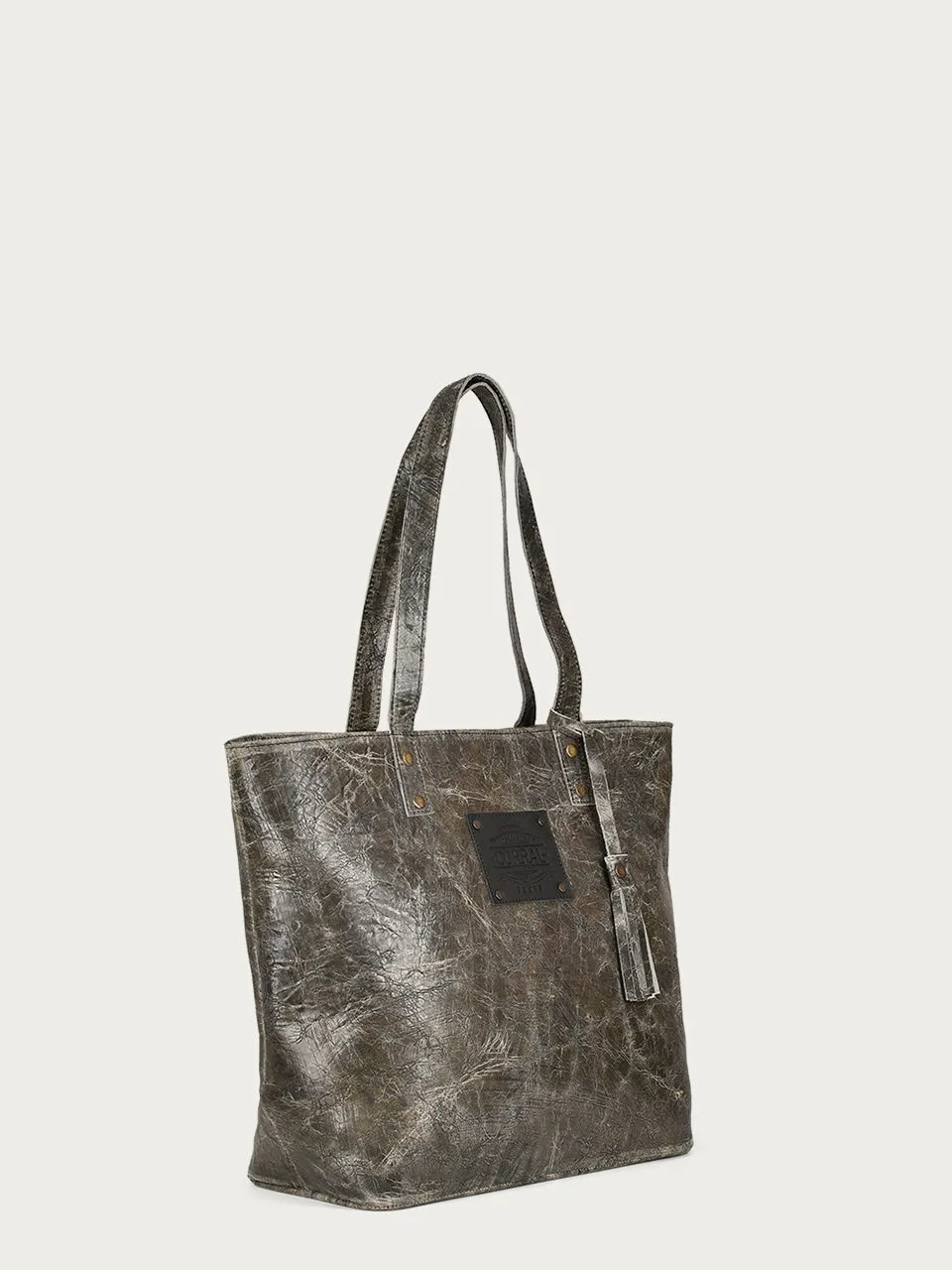 D1288 - DISTRESSED PURSE WITH SMALL TASSEL