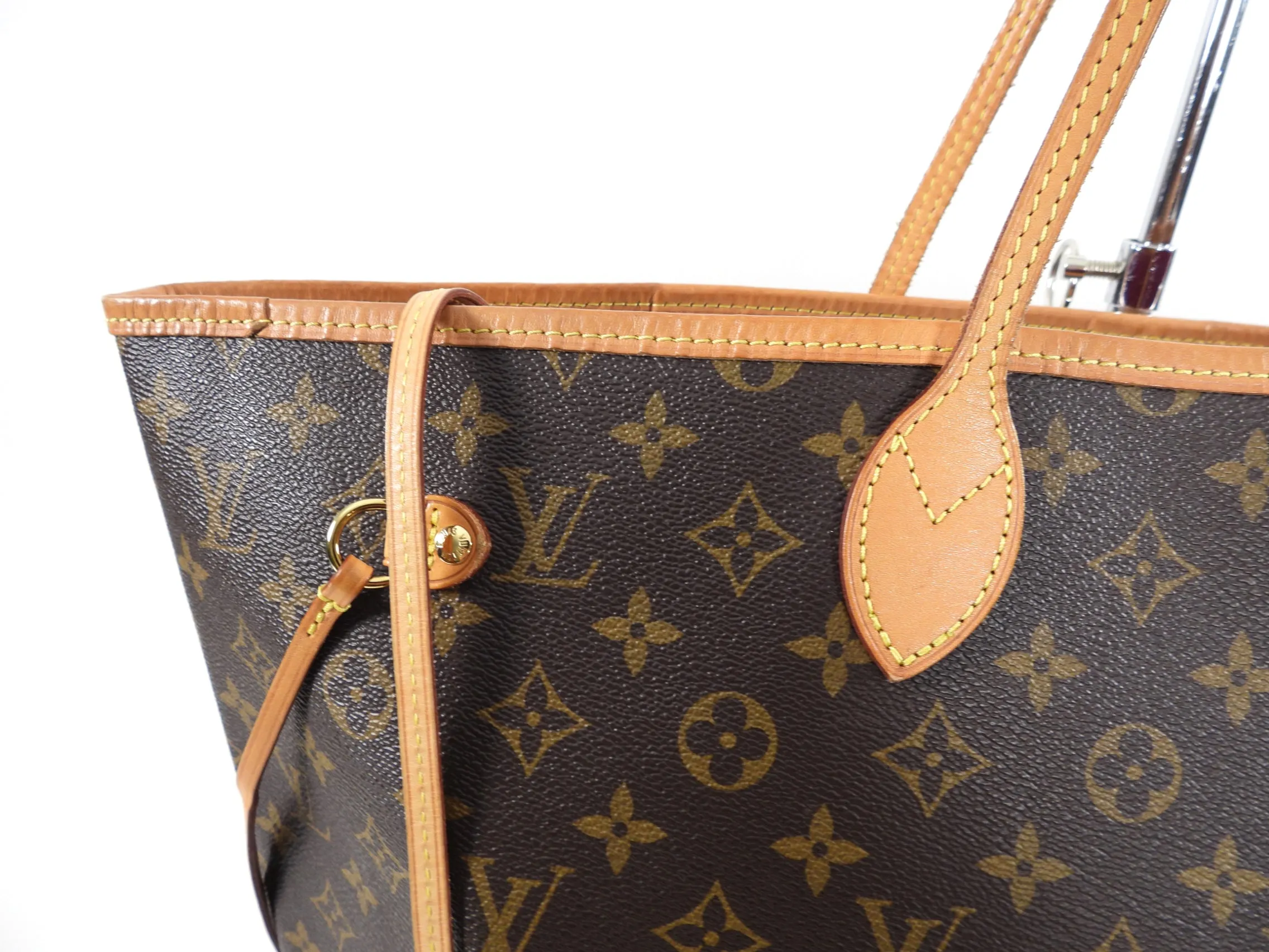 Louis Vuitton Monogram Neverfull GM Large Tote Bag and Pouch