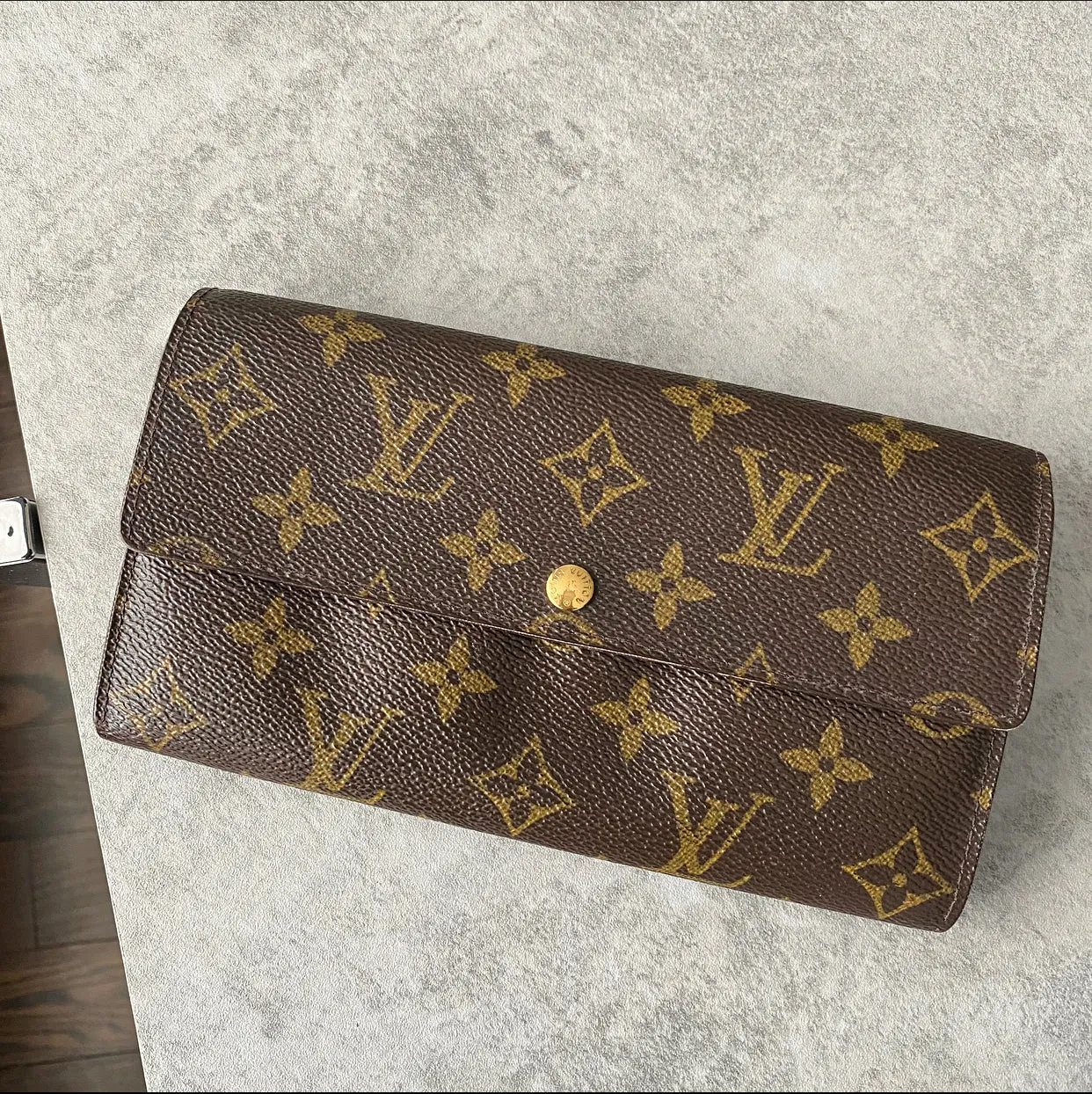 Louis Vuitton Vintage 2003 Monogram Snap Wallet