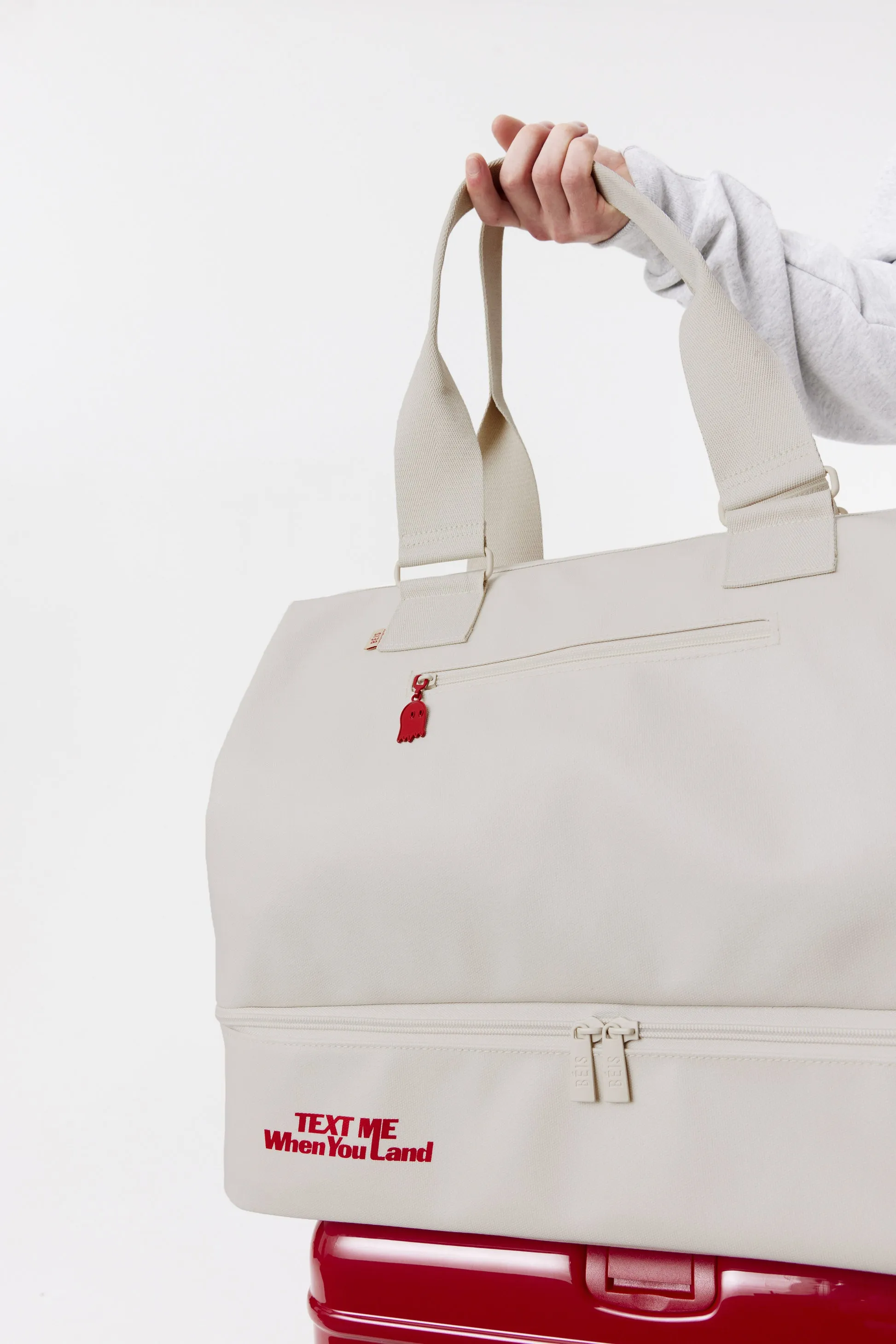 The Weekender in Ghost White