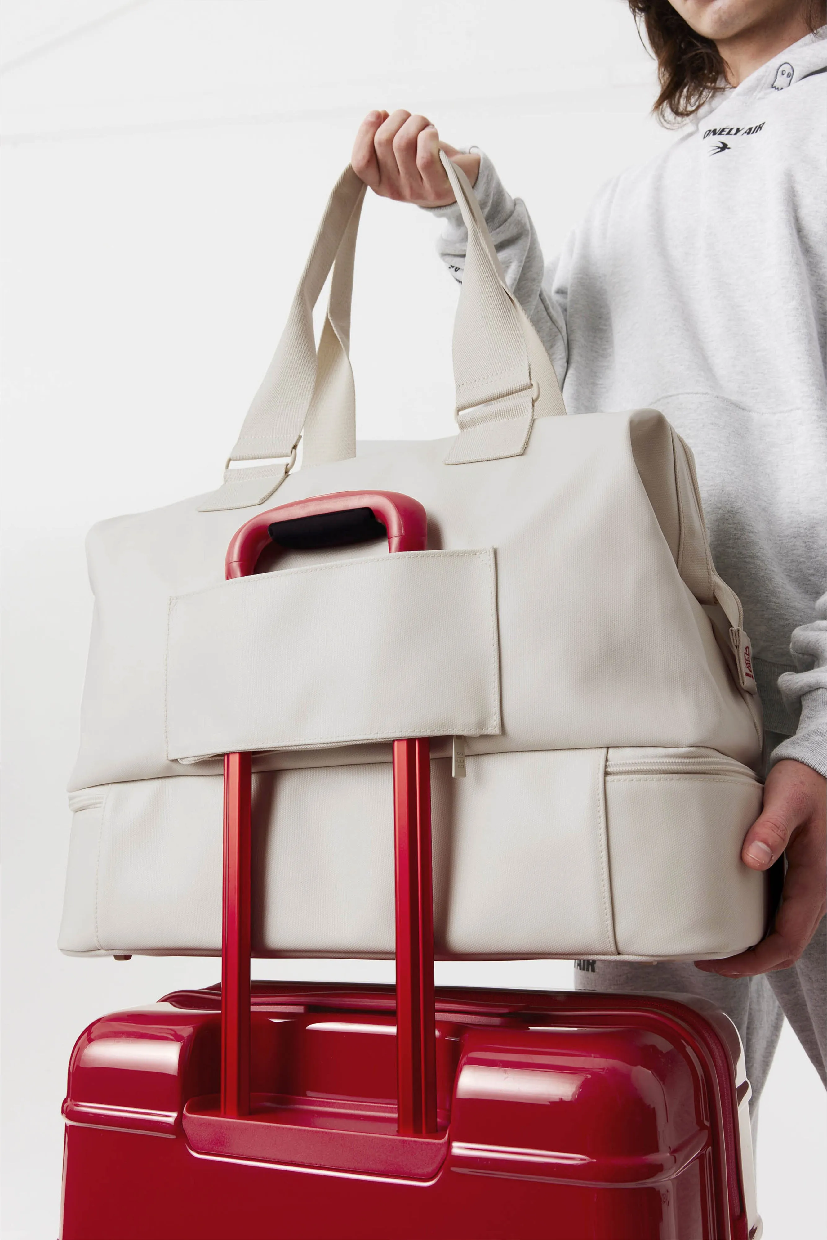 The Weekender in Ghost White